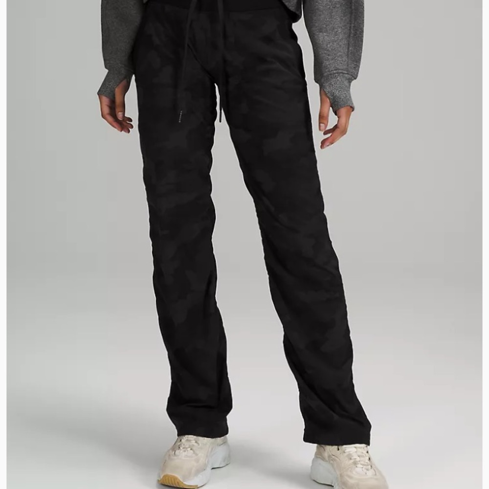 Dance studio mid rise pants (lulu).great condition. Pet free/ smokefree home